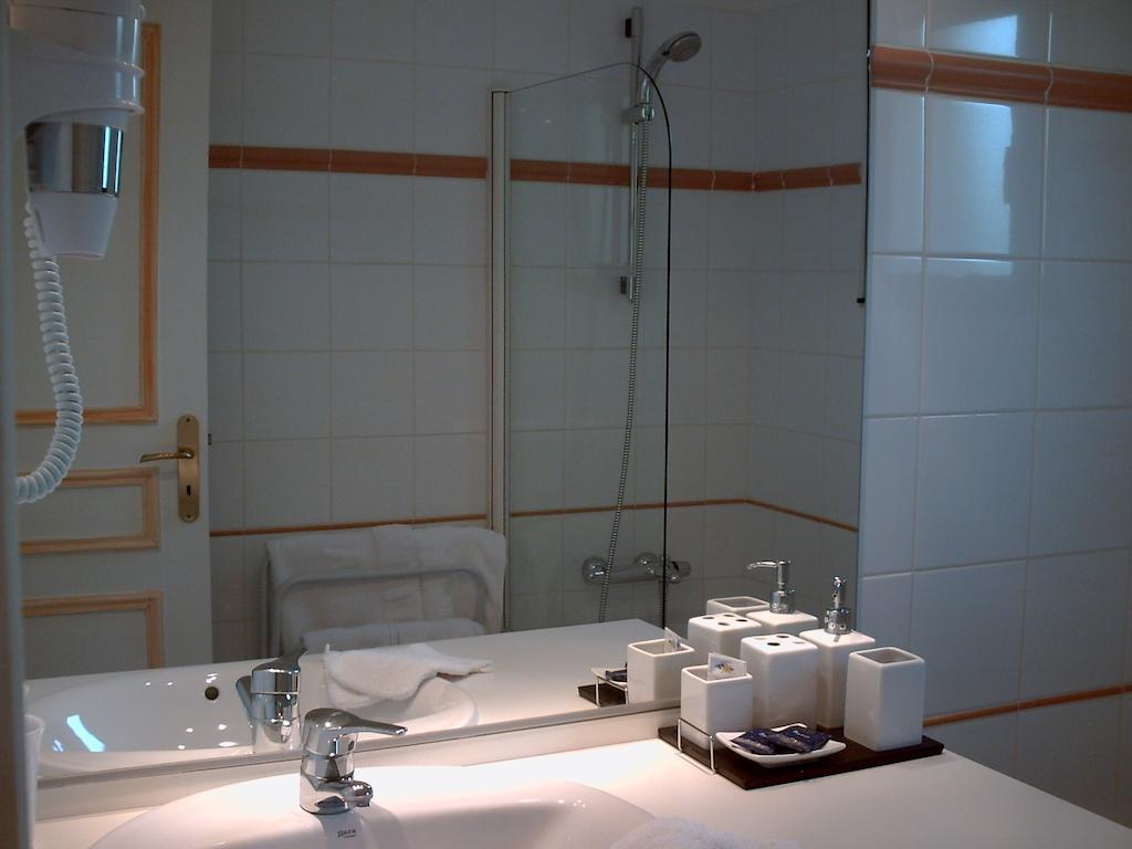 Maison D'Hotes Escale D'Azur Gattieres Room photo